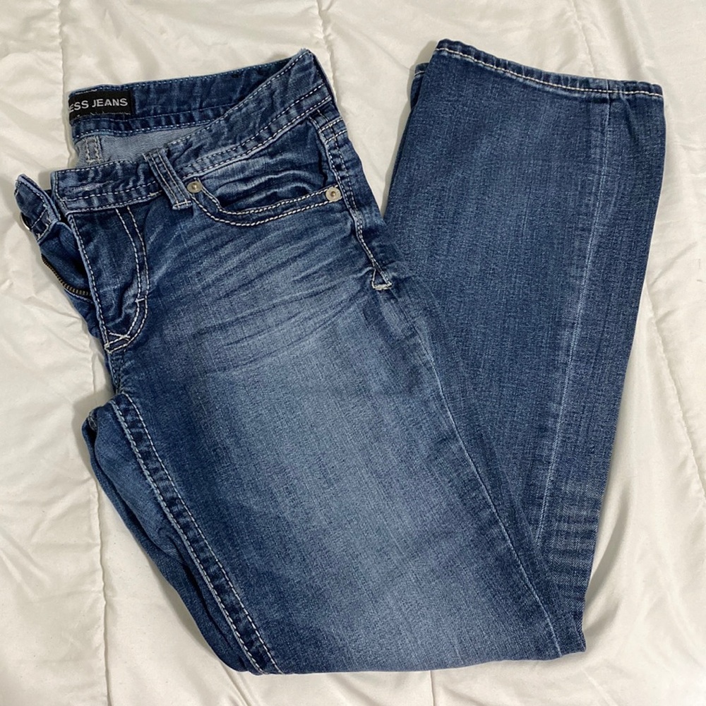 Express Barely Boot Stella Low Rise size 4s